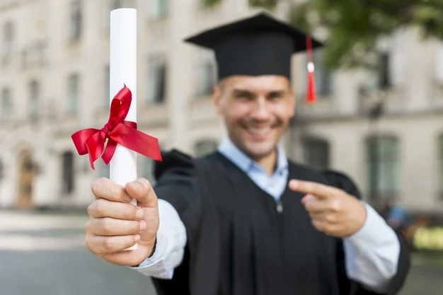 curso-para-terminar-o-ensino-medio.jpg